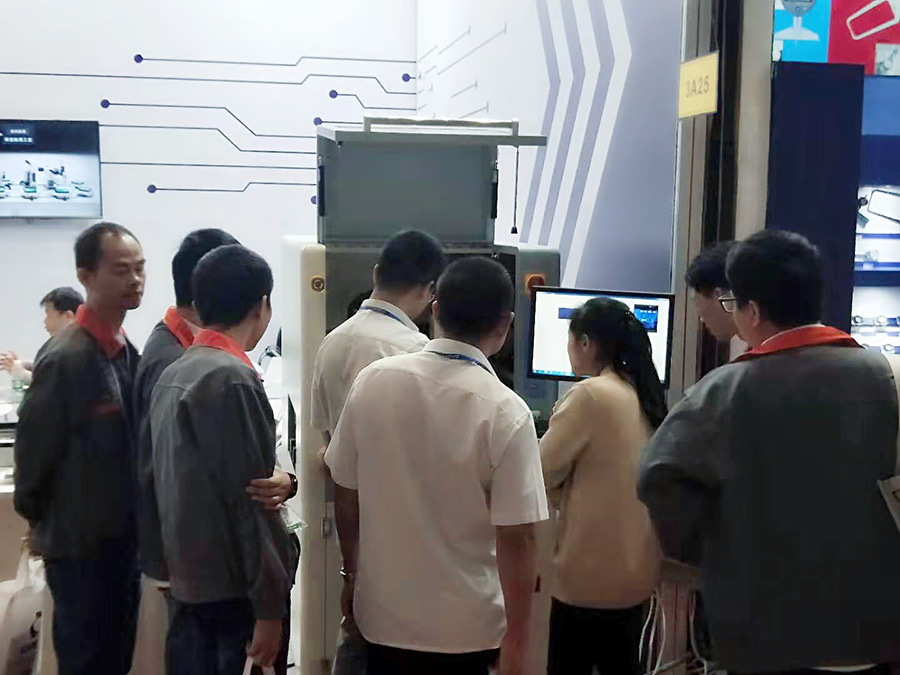 实时 | 尊龙凯时新机亮相2019大湾区工业博览会